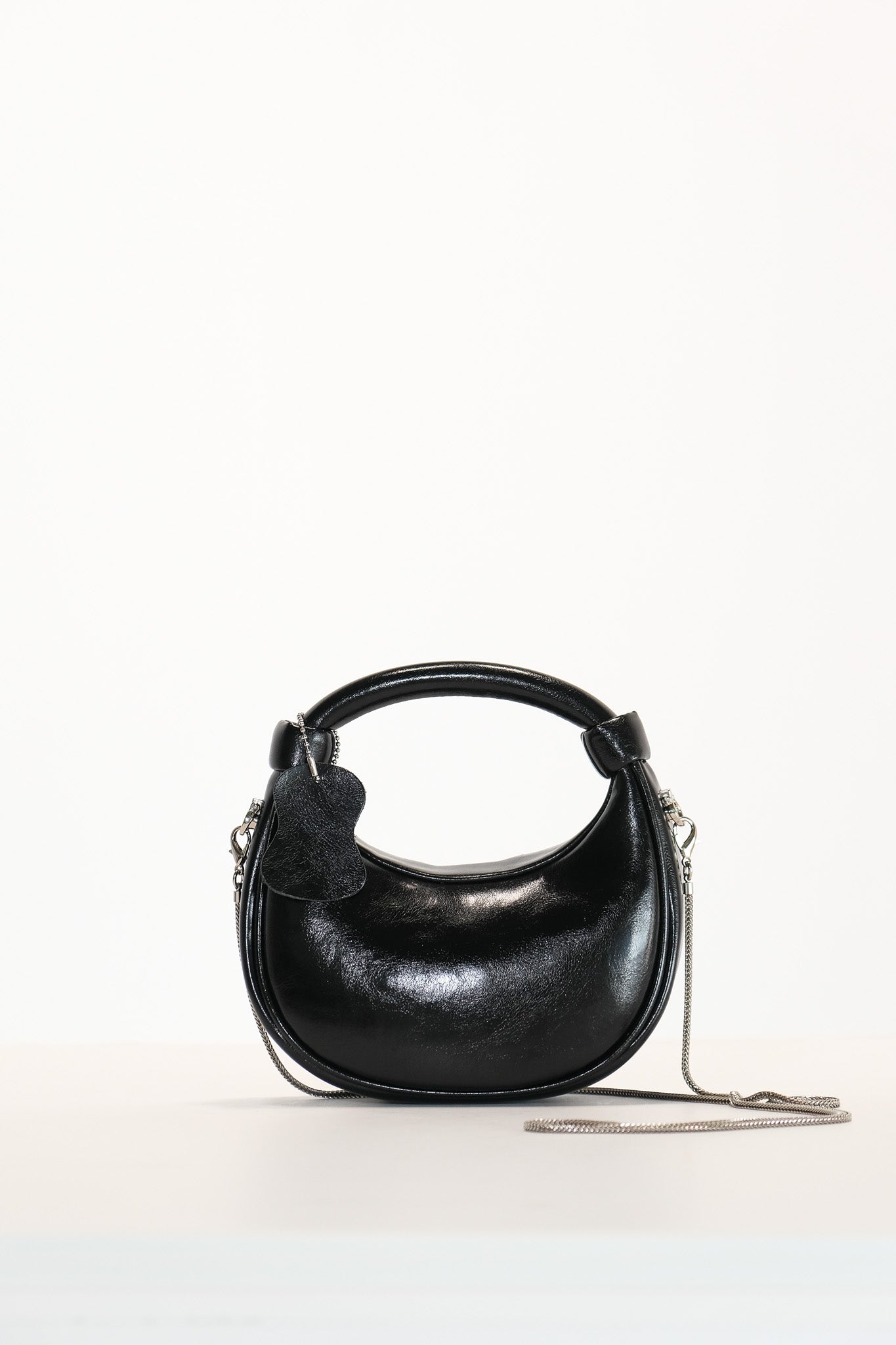 S054 / BB Zipper Crescent