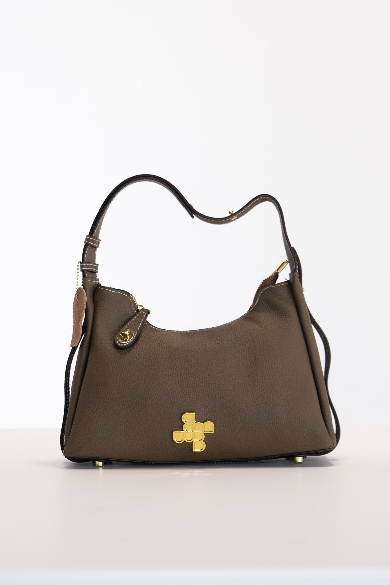 M016 / Arced Trapezoid Purse