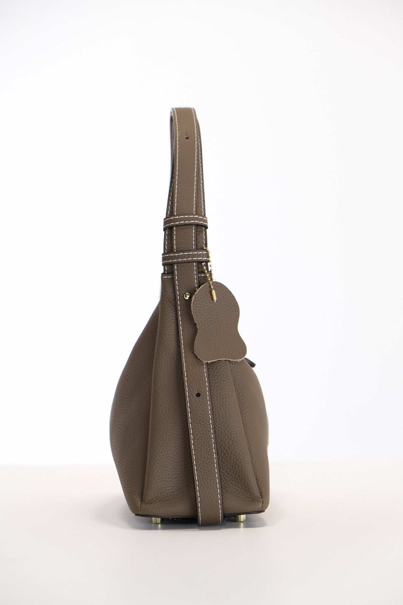 M016 / Arced Trapezoid Purse