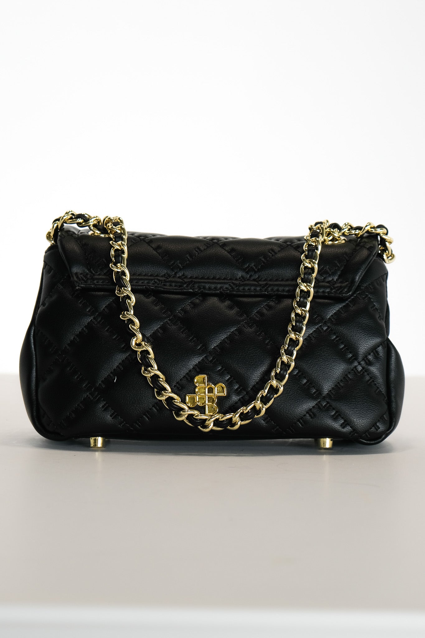 M070 / Quilted Chain Flap