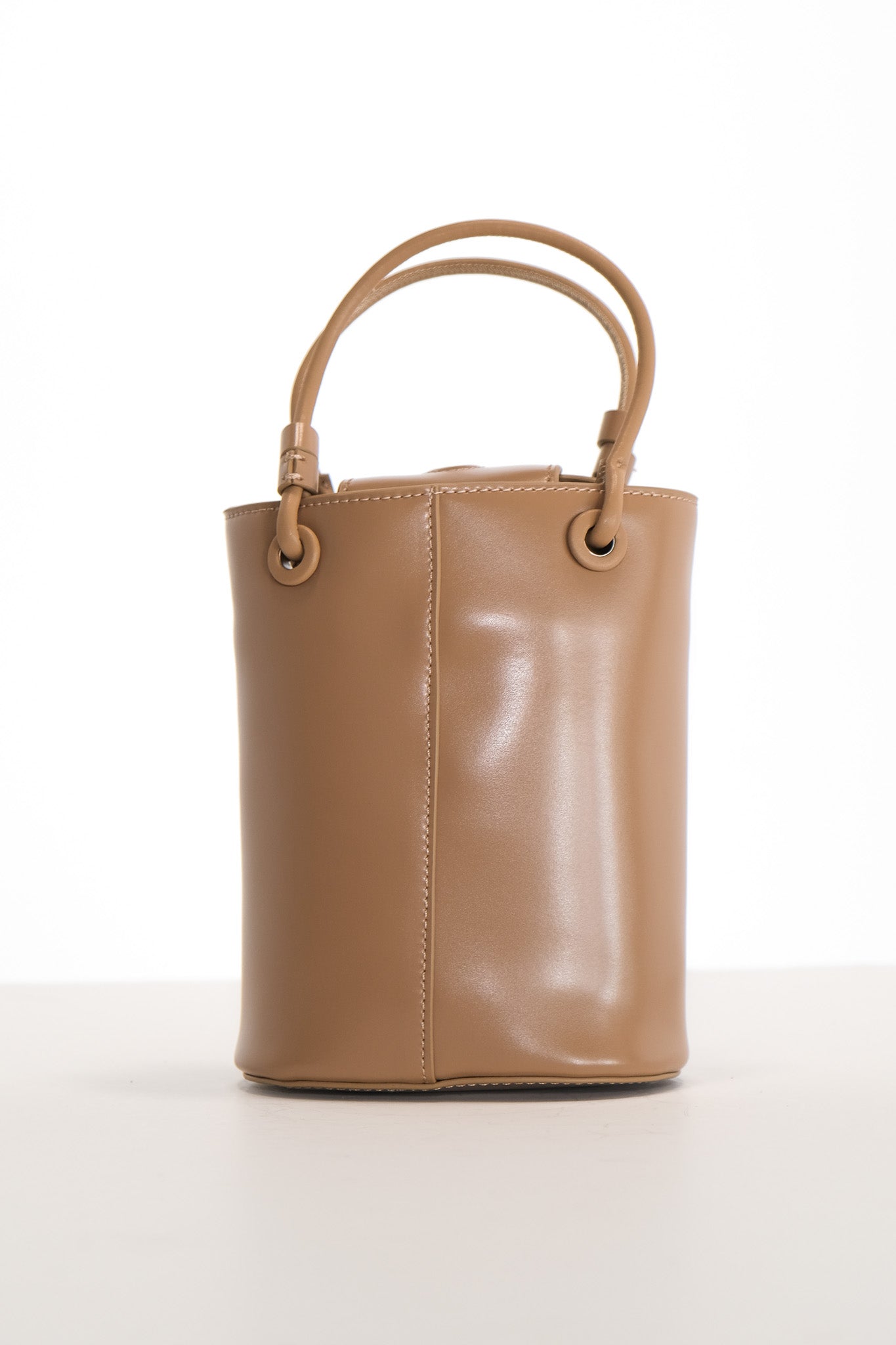 S024 / Bucket Tote