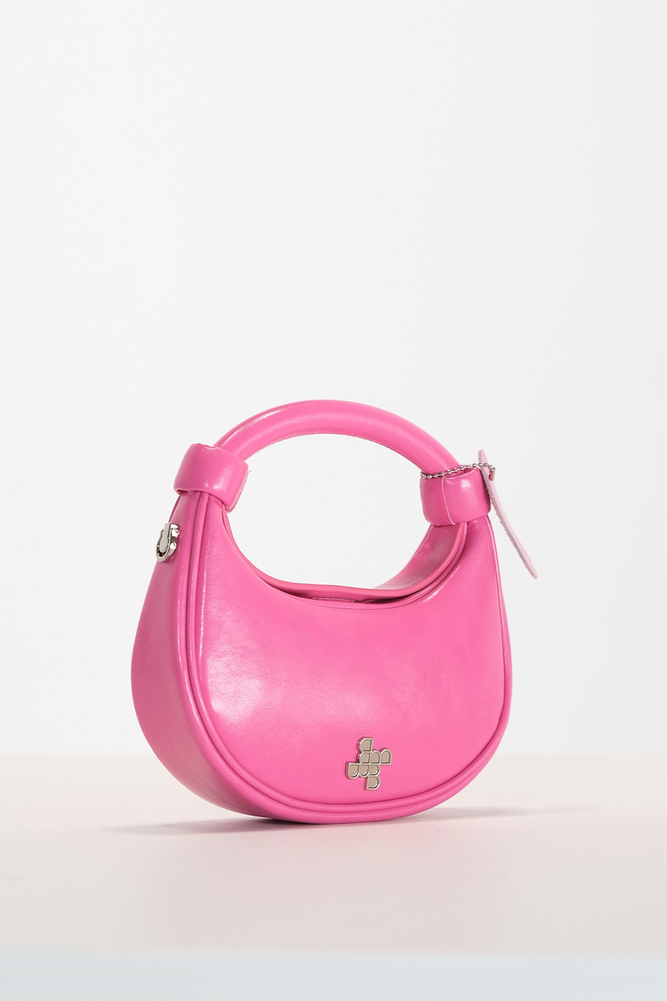 S054 / BB Zipper Crescent