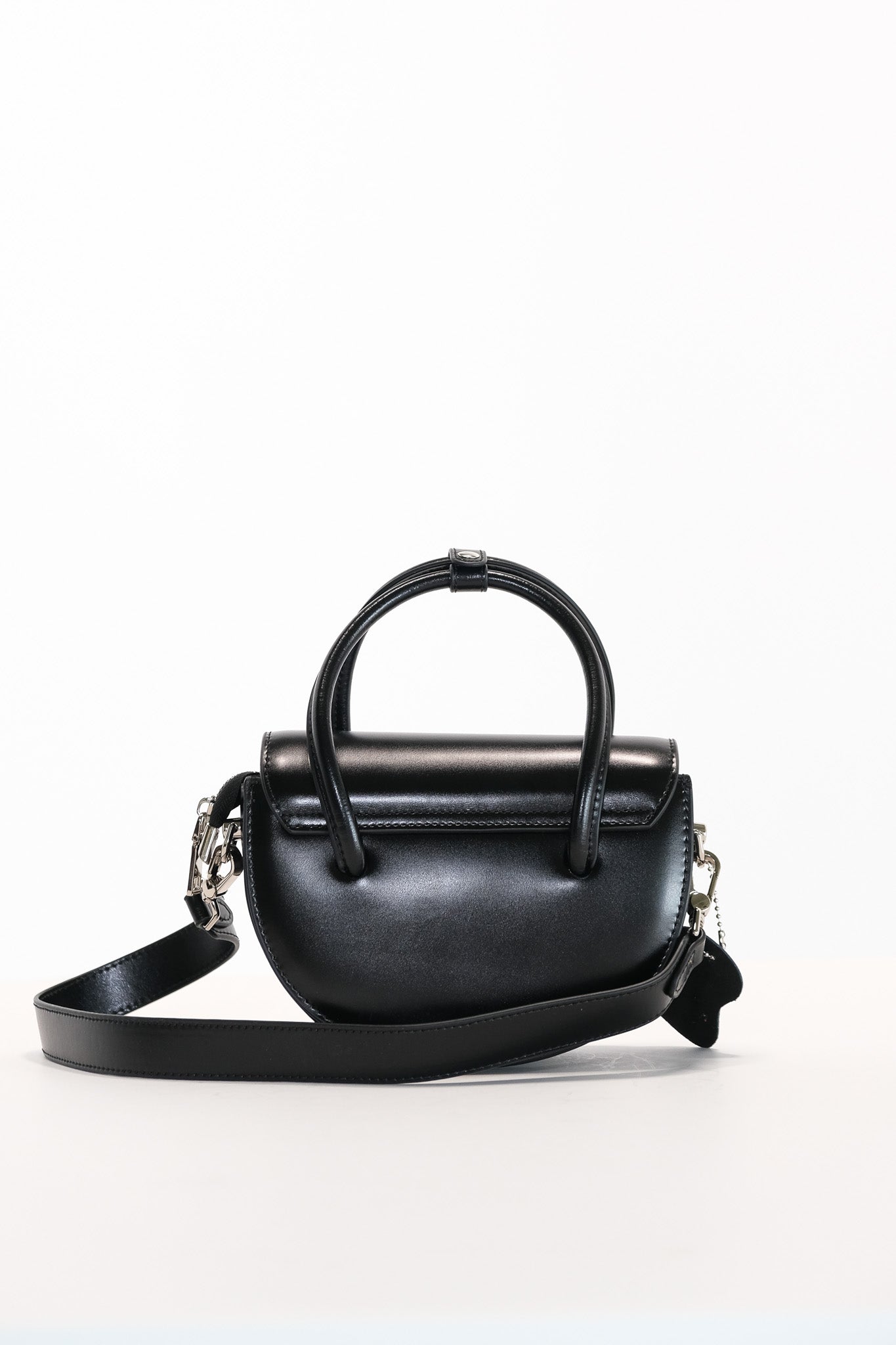 S023 / Half Moon Saddle Bag