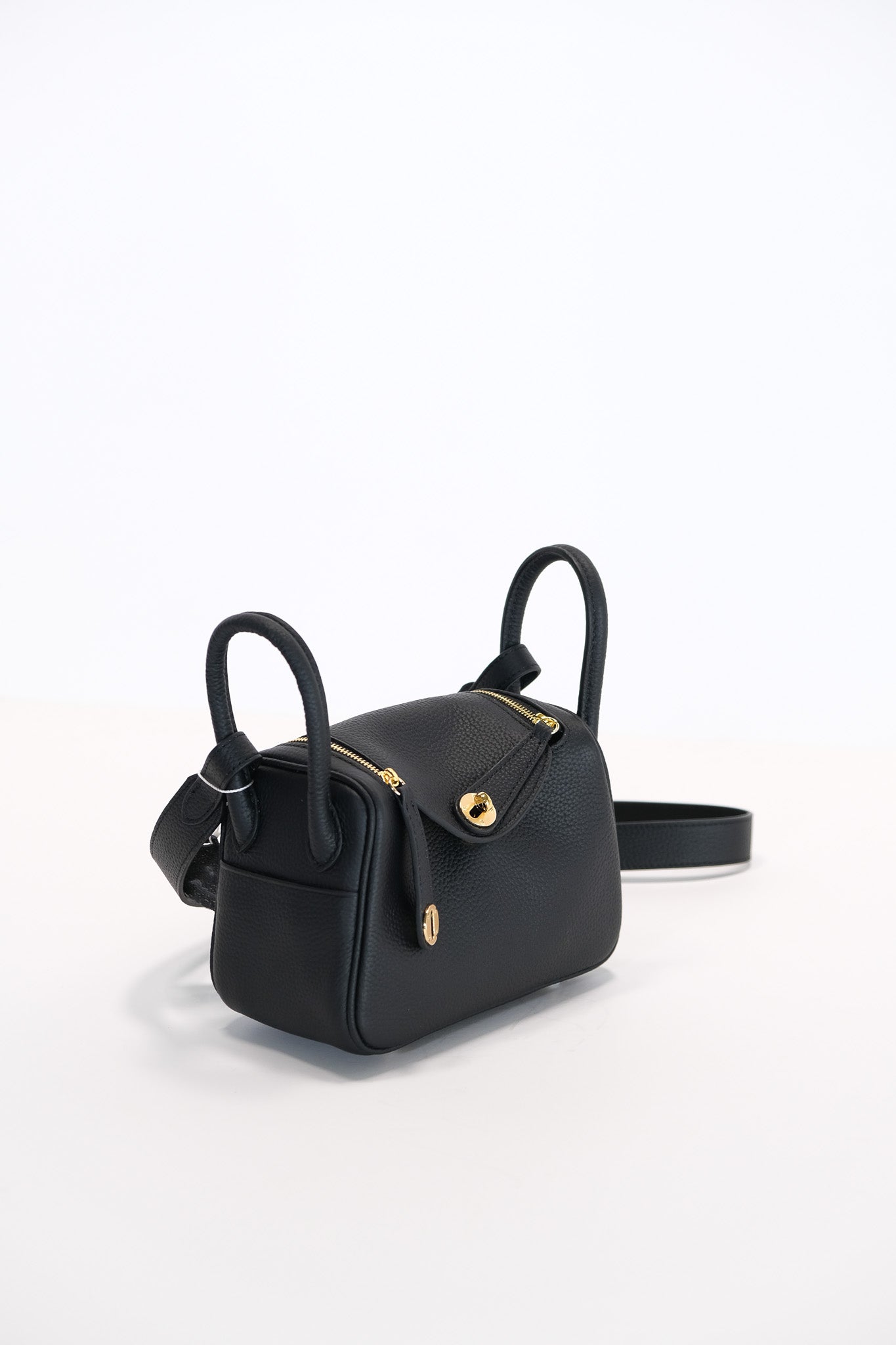 S033 / Crossbody Saddle Bag