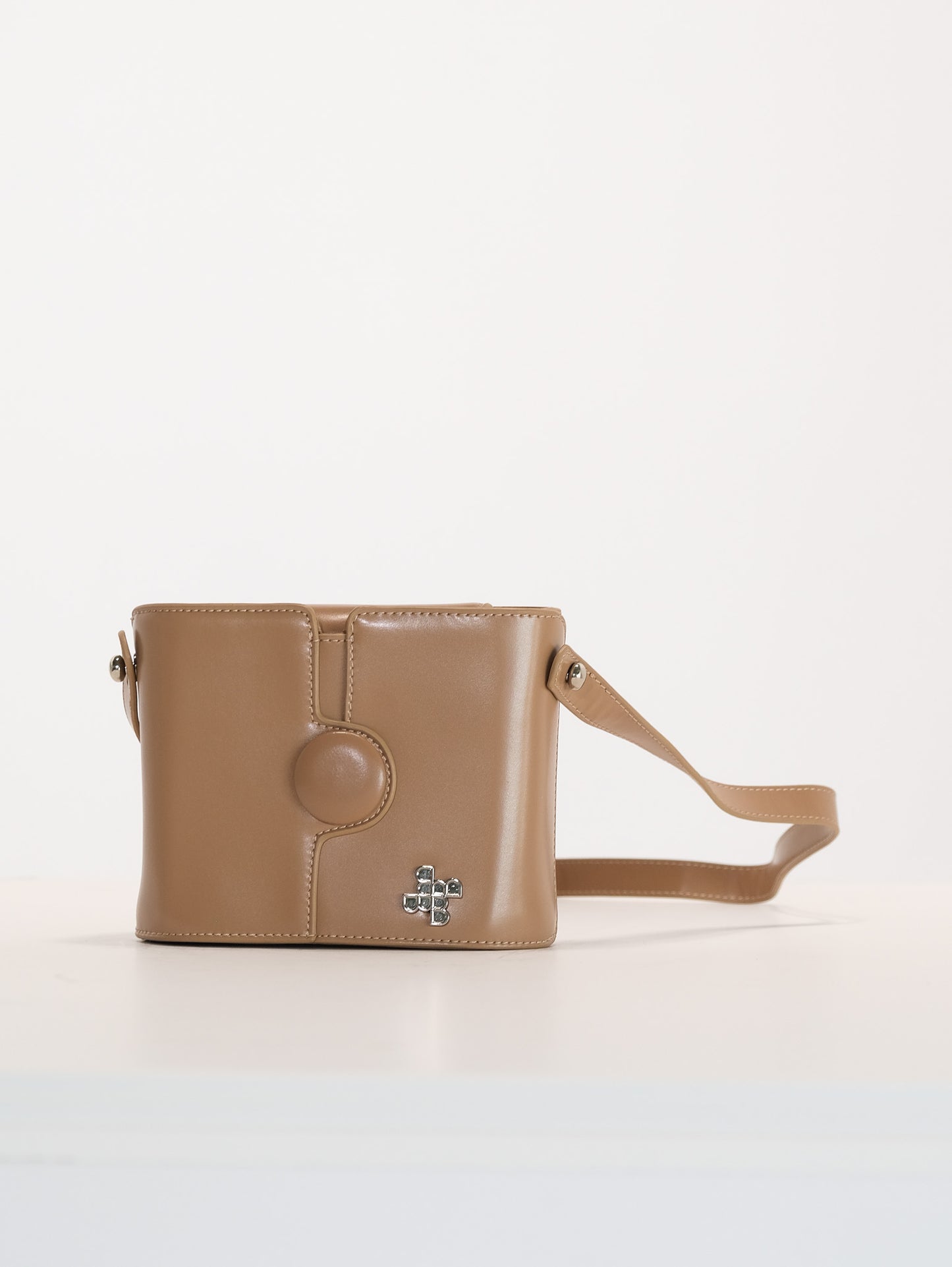 S017 / Slim Crossbody Bag