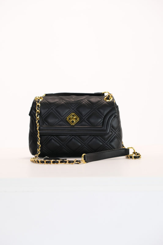 M005 / Quilted Leather Chain Flap in Black