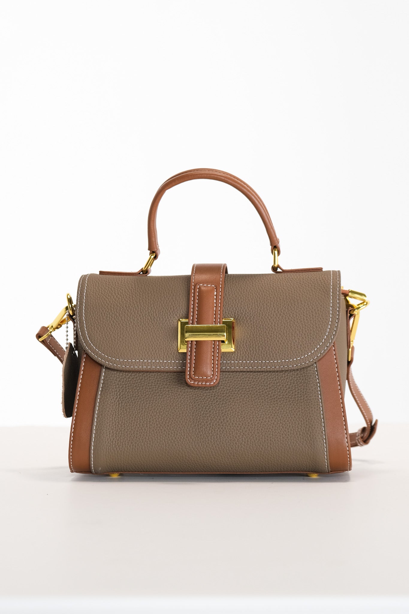 M035 / Two Tone Saddle Bag