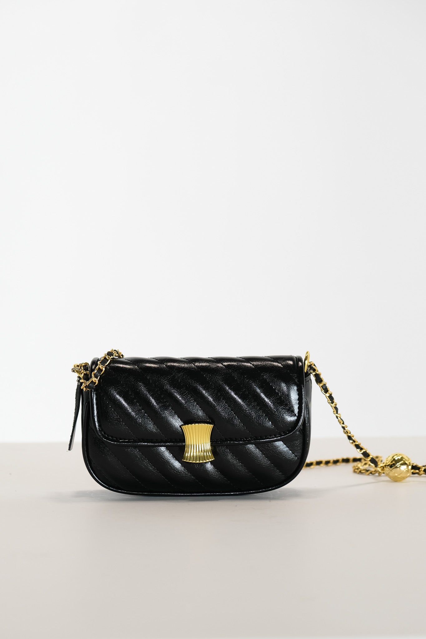 S050 / Twist-Quilted Bag