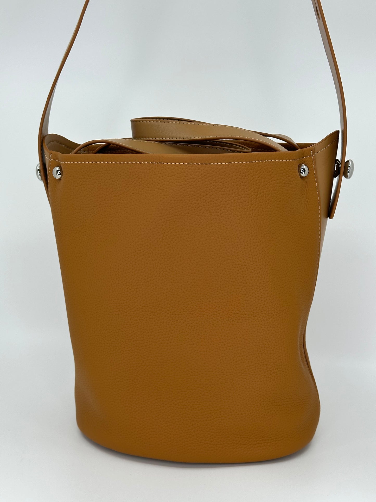 M007 / Bucket Tote