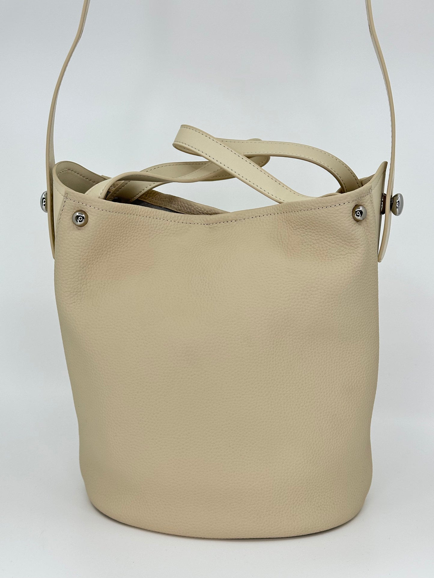 M007 / Bucket Tote