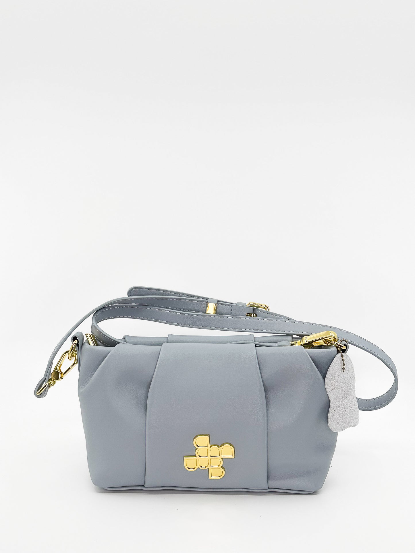 S039 / Layer Purse in Pale Blue