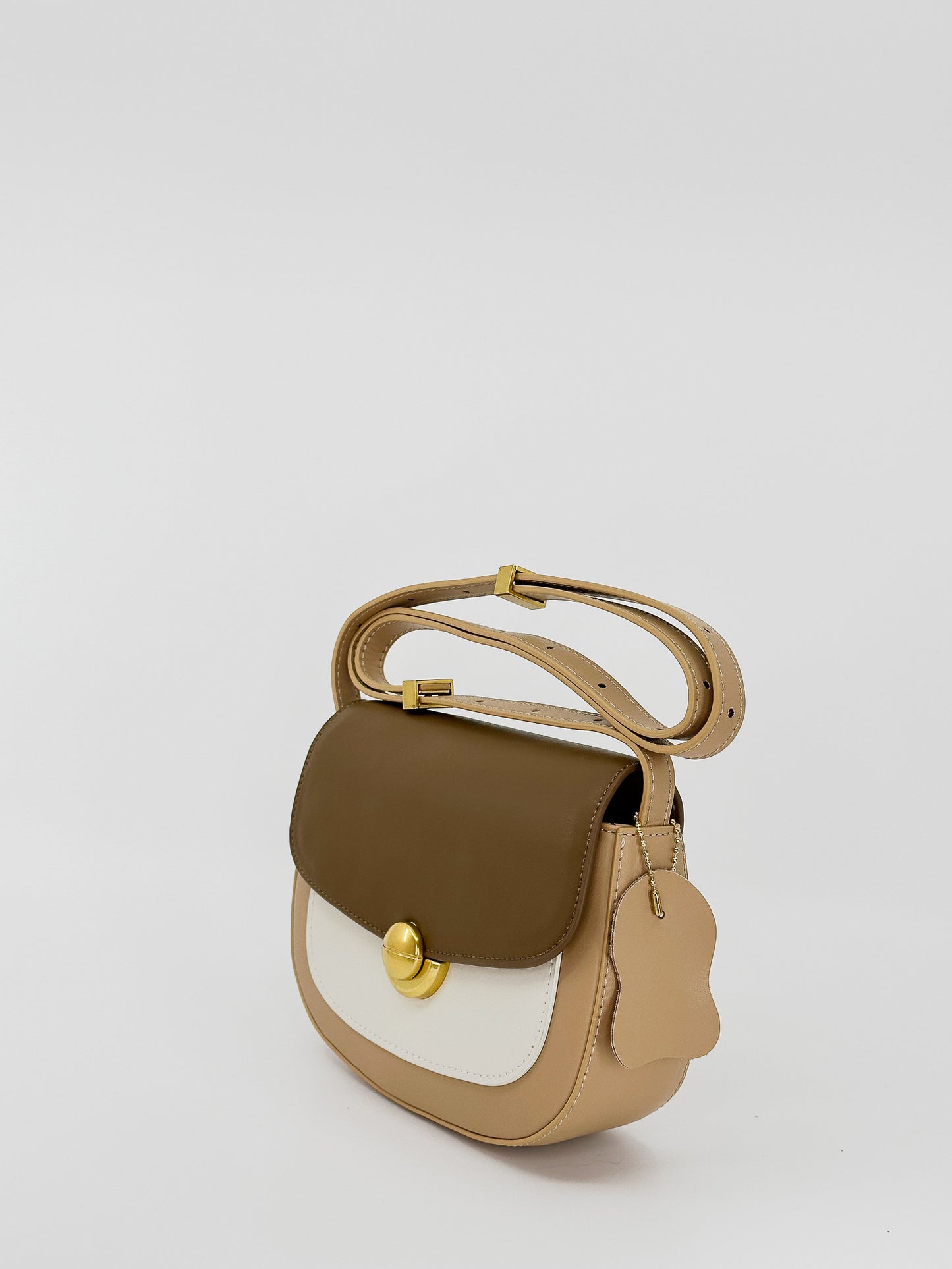 S042 / Tritone Saddle Bag