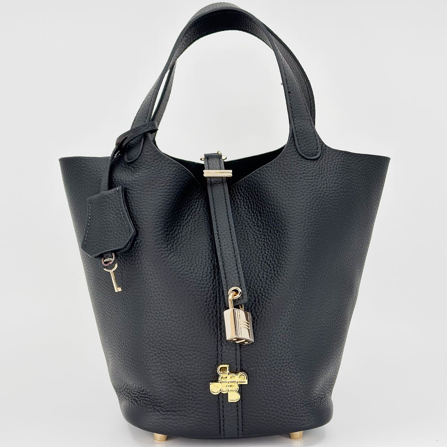 L062 / Padlock Tote